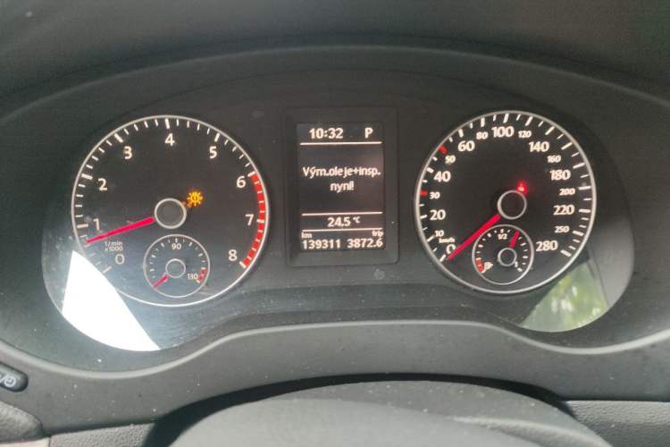 Used Volkswagen Sagitar 2014 Revised Version 1.4TSI Automatic Luxury Edition Instrument Cluster