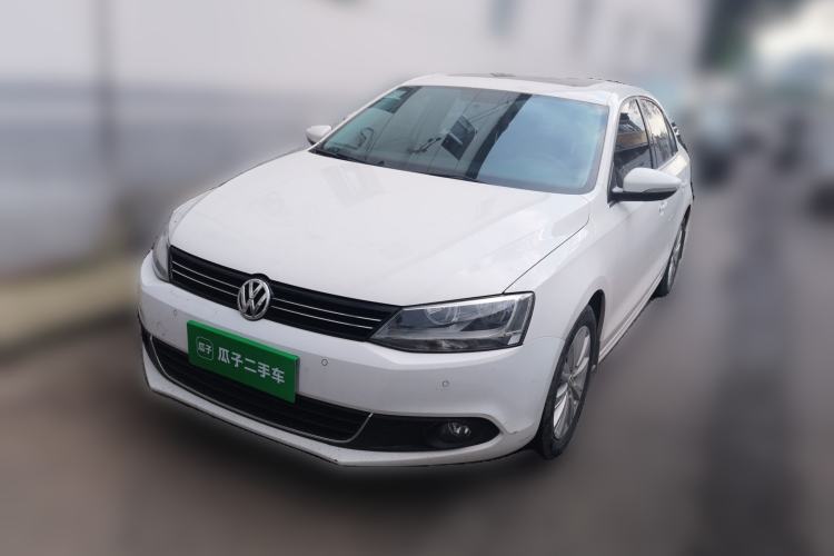 Used Volkswagen Sagitar 2014 1.4TSI Automatic Luxury Model Guazi used car, China used car export, Used car for sale, Used cars, Cheapest cars for sale