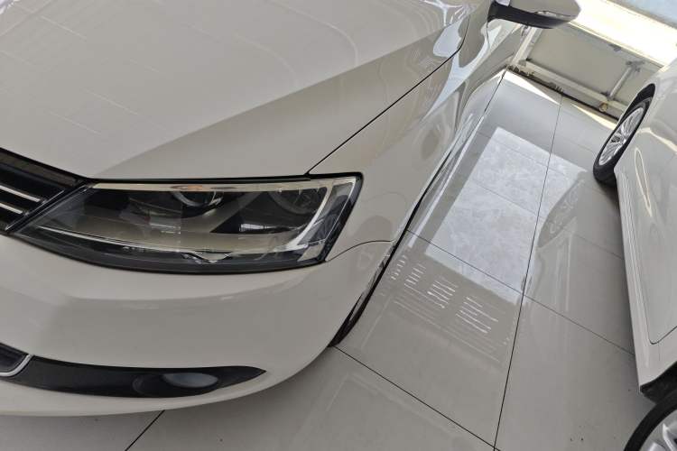 Used Volkswagen Sagitar 2014 Revised Version 1.6L Automatic Comfort Edition Left Front Headlight