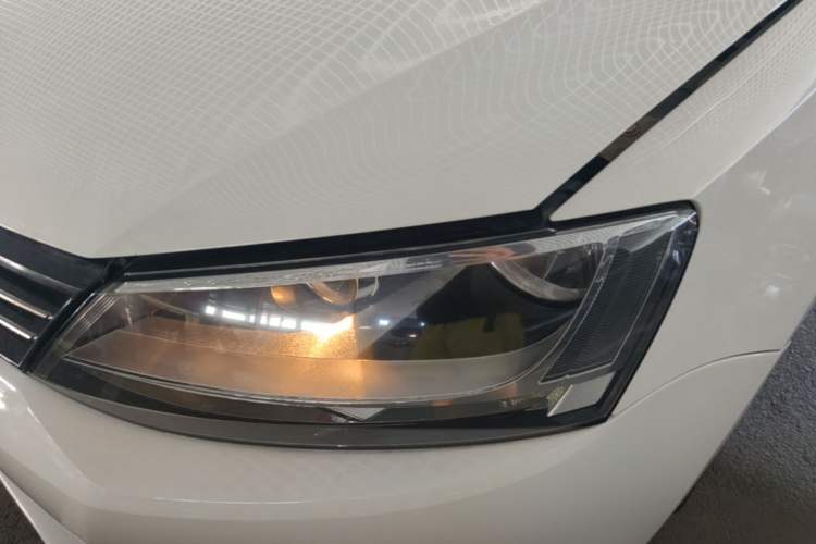 Used Volkswagen Sagitar 2014 Revised Version 1.6L Automatic Leading Edition Left Front Headlight