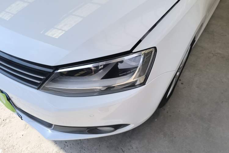 Used Volkswagen Sagitar 2014 Revised Version 1.4TSI Automatic Luxury Edition Left Front Headlight