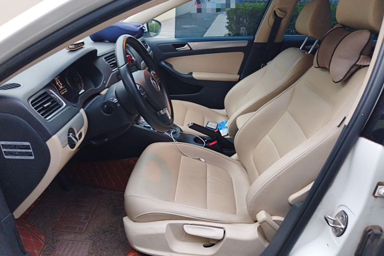 Used Volkswagen Sagitar 2014 Revised Version 1.4TSI Automatic Luxury Edition Left Front Seat