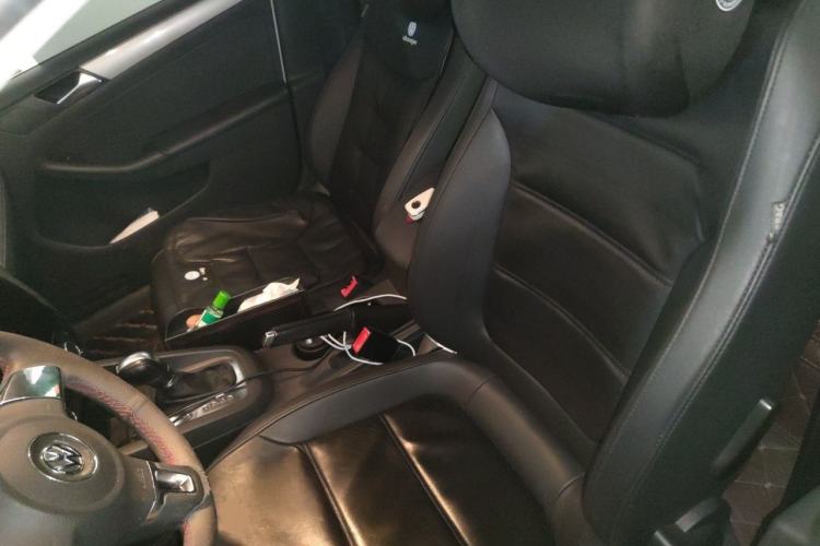 Used Volkswagen Sagitar 2014 1.6L Automatic Comfort Model Left Front Seat
