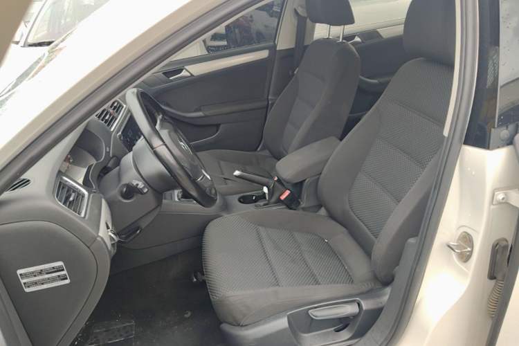 Used Volkswagen Sagitar 2014 Revised Version 1.6L Automatic Leading Edition Left Front Seat