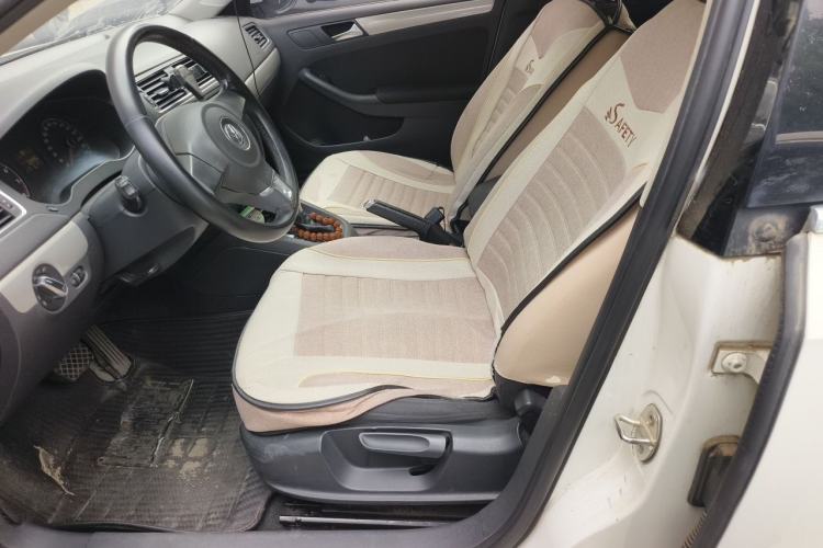 Used Volkswagen Sagitar 2014 1.6L Automatic Comfort Model Left Front Seat