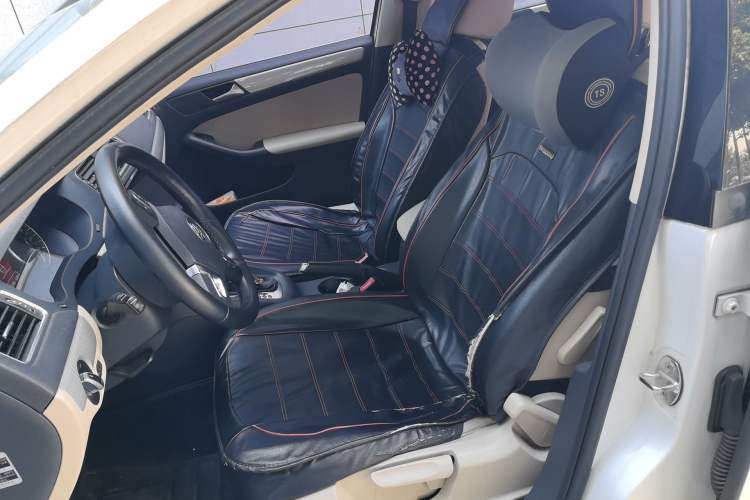 Used Volkswagen Sagitar 2014 Revised Version 1.4TSI Automatic Luxury Edition Left Front Seat