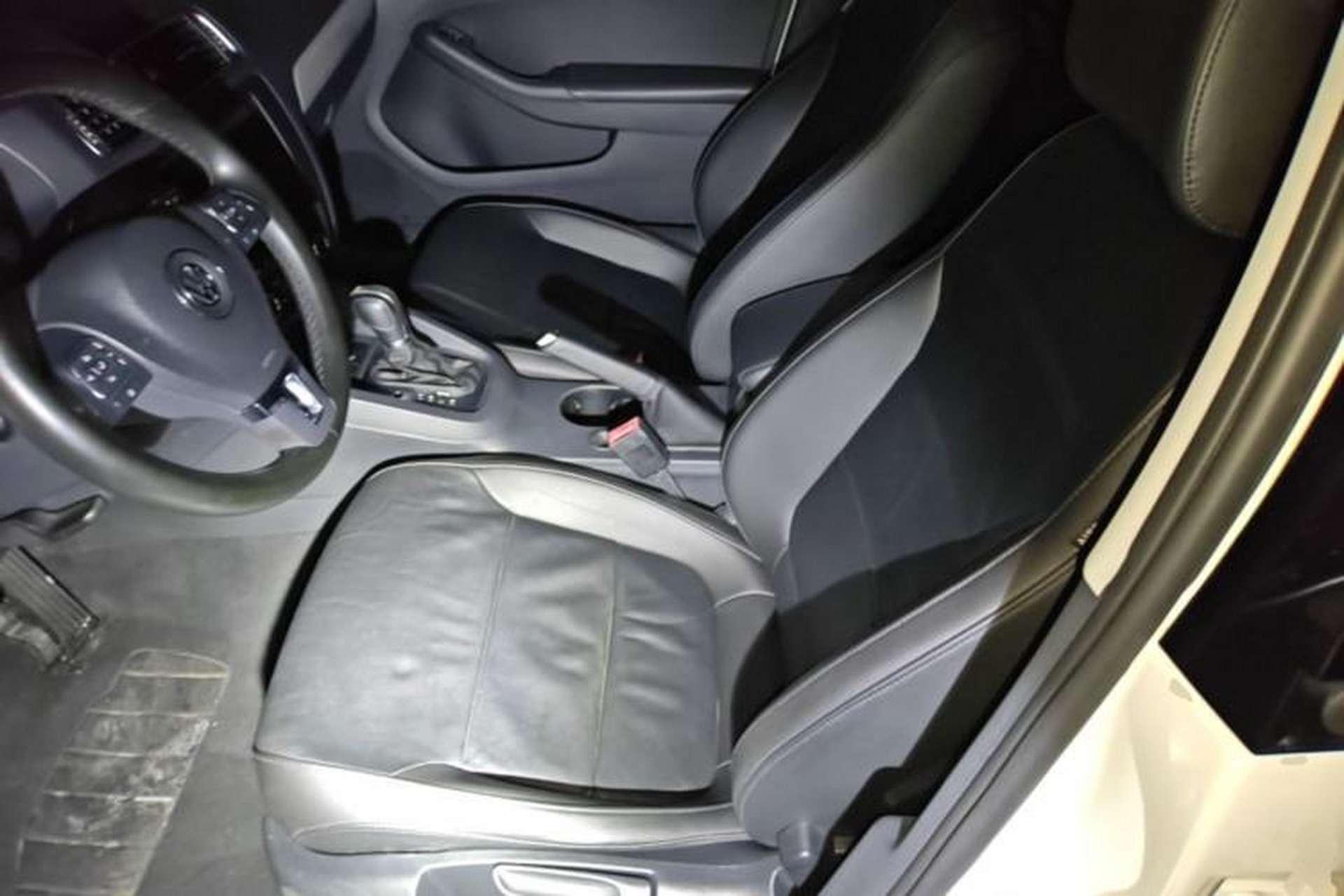 Used Volkswagen Sagitar 2014 Revised Version 1.4TSI Automatic Luxury Edition Left Front Seat