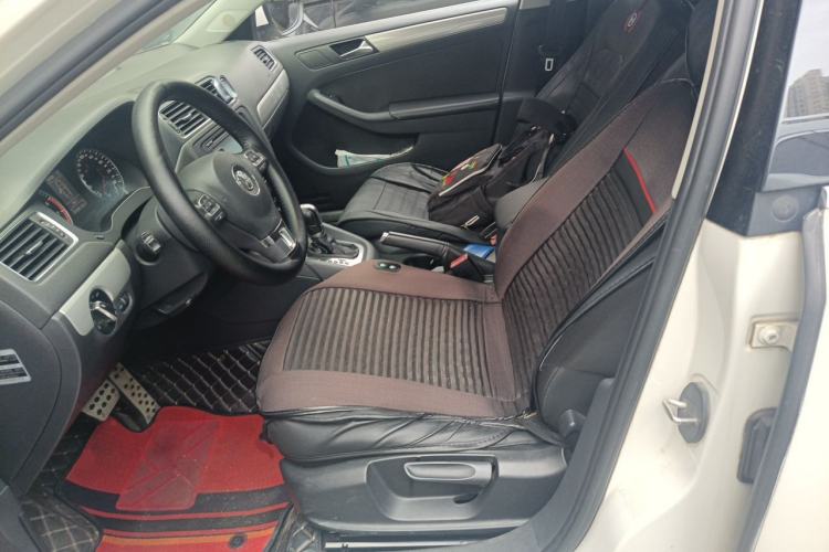 Used Volkswagen Sagitar 2014 Revised Version 1.4TSI Automatic Luxury Edition Left Front Seat