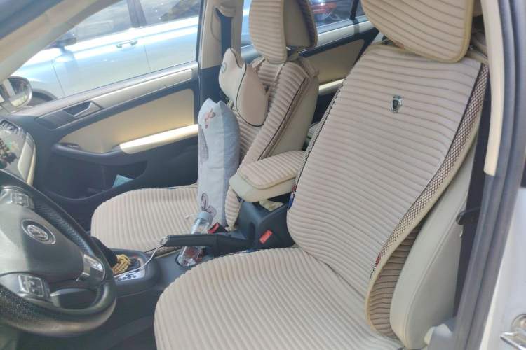 Used Volkswagen Sagitar 2014 Revised Version 1.4TSI Automatic Luxury Edition Left Front Seat