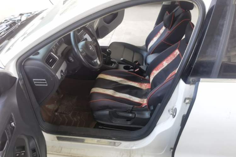 Used Volkswagen Sagitar 2014 Revised Version 1.4TSI Manual Luxury Edition Left Front Seat
