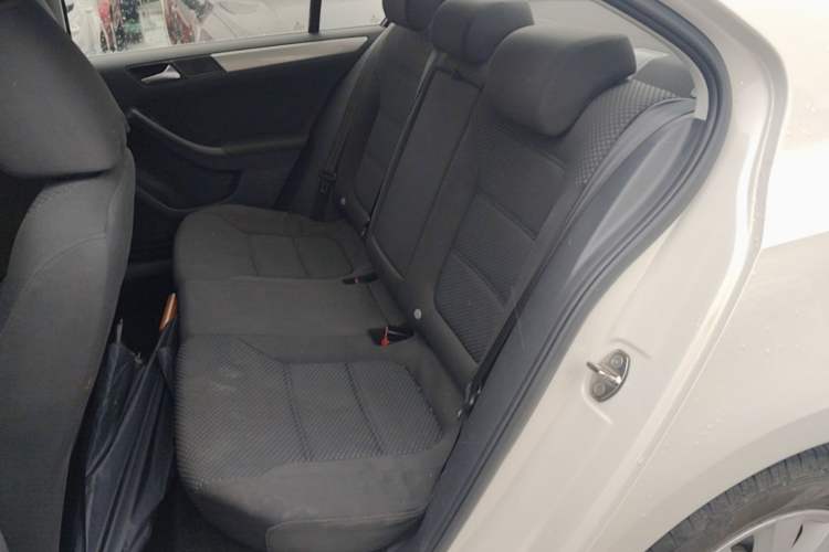 Used Volkswagen Sagitar 2014 Revised Version 1.6L Automatic Leading Edition Left Rear Seat