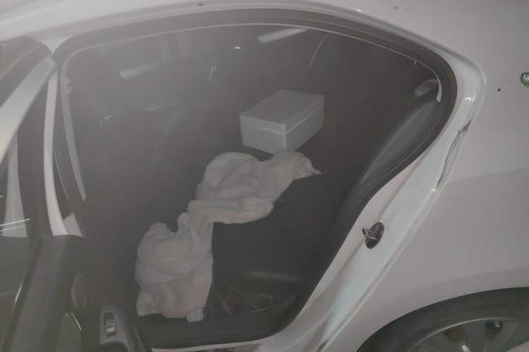Used Volkswagen Sagitar 2014 1.6L Automatic Comfort Model Left Rear Seat