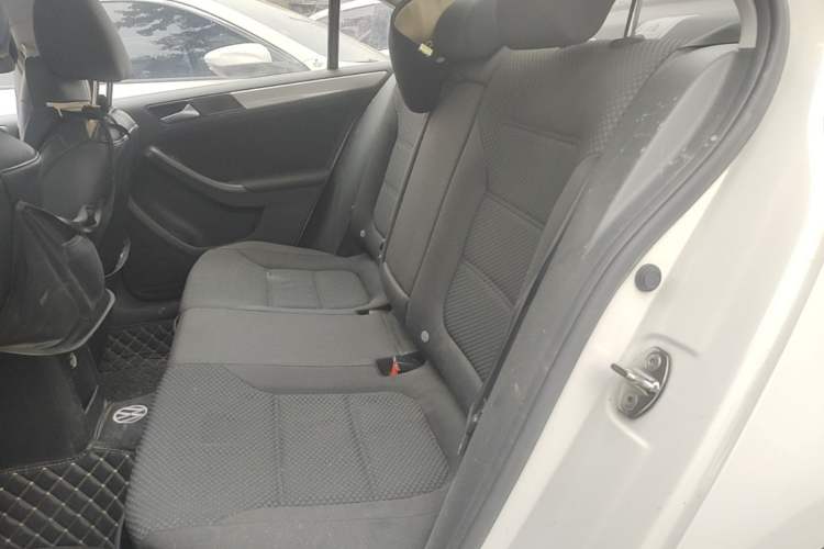 Used Volkswagen Sagitar 2014 Revised Version 1.6L Automatic Leading Edition Left Rear Seat