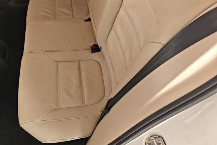 Used Volkswagen Sagitar 2014 1.4TSI Automatic Luxury Model Left Rear Seat