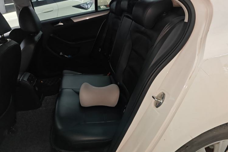 Used Volkswagen Sagitar 2014 1.4TSI Automatic Luxury Model Left Rear Seat