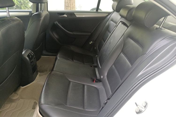 Used Volkswagen Sagitar 2014 Revised Version 1.6L Manual Comfort Edition Left Rear Seat