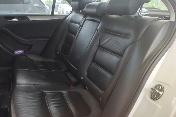 Used Volkswagen Sagitar 2014 Revised Version 1.4TSI Automatic Luxury Edition Left Rear Seat