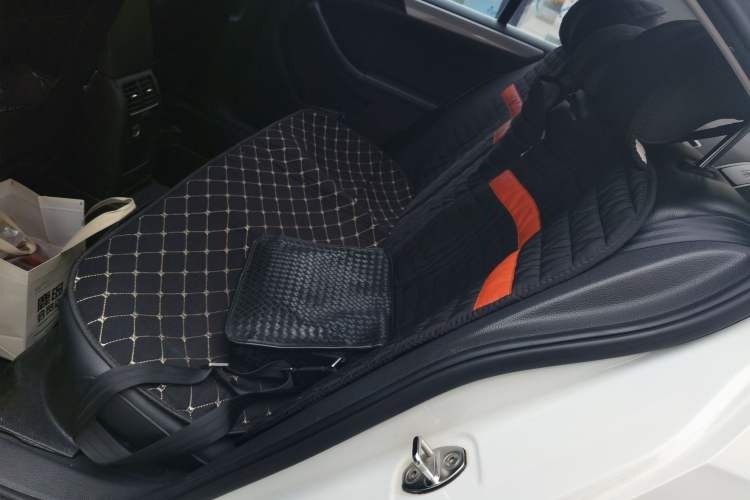 Used Volkswagen Sagitar 2014 1.6L Automatic Comfort Model Left Rear Seat