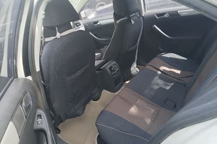 Used Volkswagen Sagitar 2014 Revised Version 1.6L Manual Comfort Edition Left Rear Seat