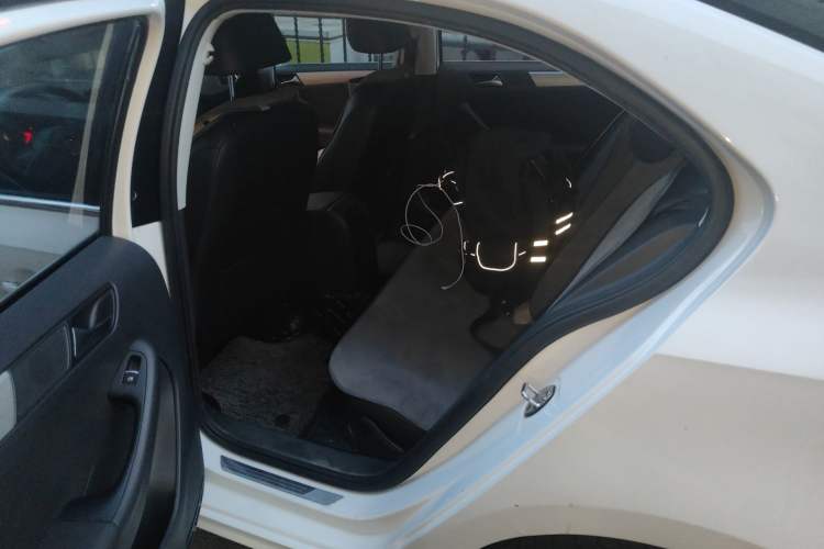 Used Volkswagen Sagitar 2014 1.6L Automatic Comfort Model Left Rear Seat