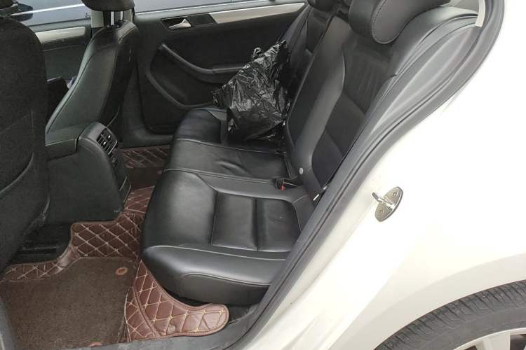 Used Volkswagen Sagitar 2014 1.4TSI Automatic Luxury Model Left Rear Seat