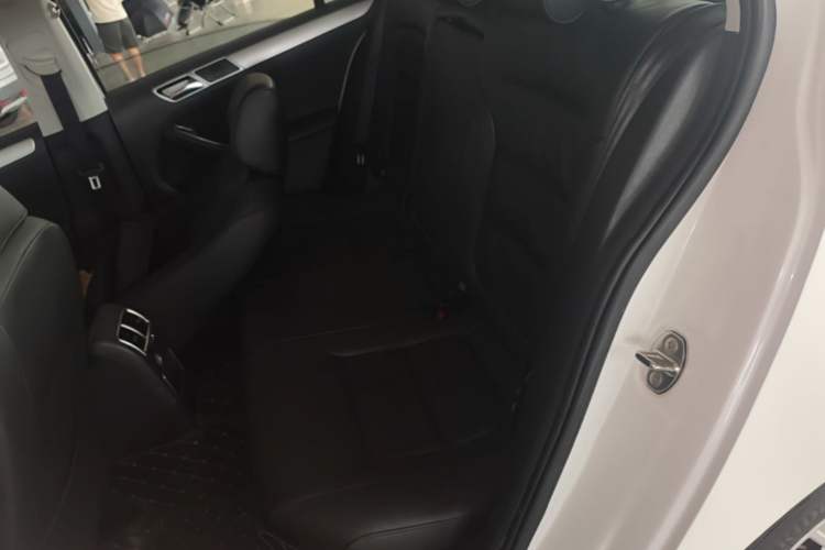Used Volkswagen Sagitar 2014 1.6L Automatic Comfort Model Left Rear Seat