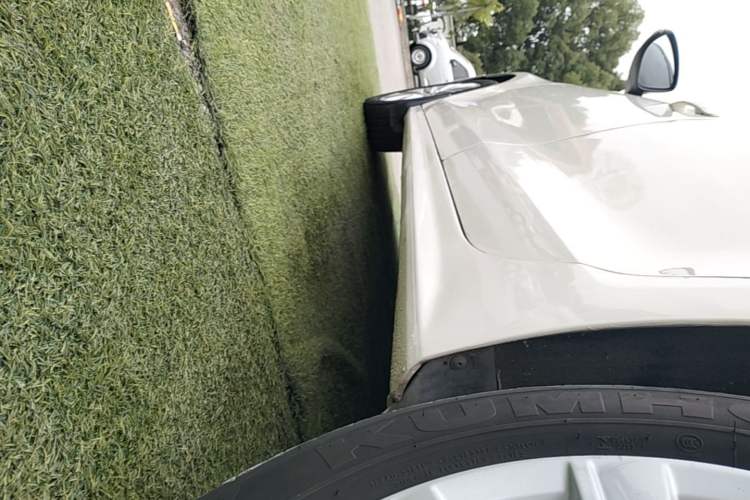 Used Volkswagen Sagitar 2014 1.6L Automatic Comfort Model Left Side Sill
