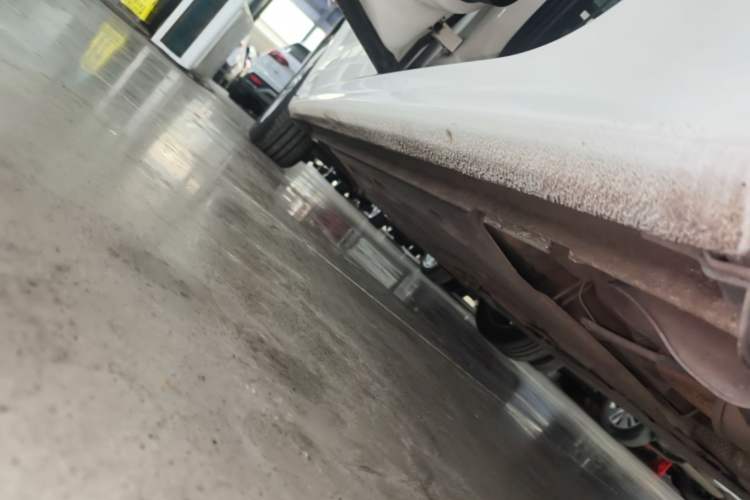 Used Volkswagen Sagitar 2014 1.6L Automatic Comfort Model Left Side Sill