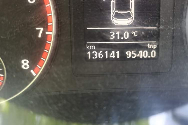 Used Volkswagen Sagitar 2014 Revised Version 1.4TSI Automatic Luxury Edition Odometer Close Up