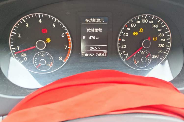 Used Volkswagen Sagitar 2014 Revised Version 1.4TSI Automatic Luxury Edition Odometer Close Up