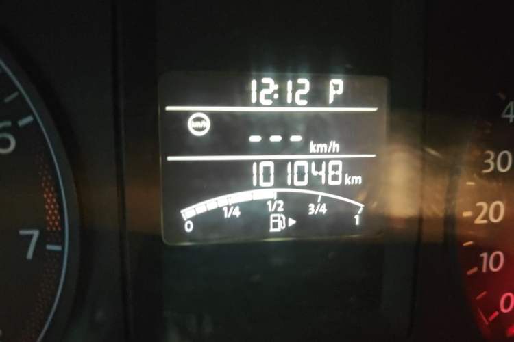 Used Volkswagen Sagitar 2014 Revised Version 1.6L Automatic Comfort Edition Odometer Close Up