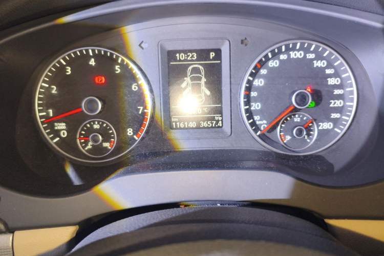 Used Volkswagen Sagitar 2014 Revised Version 1.4TSI Automatic Luxury Edition Odometer Close Up