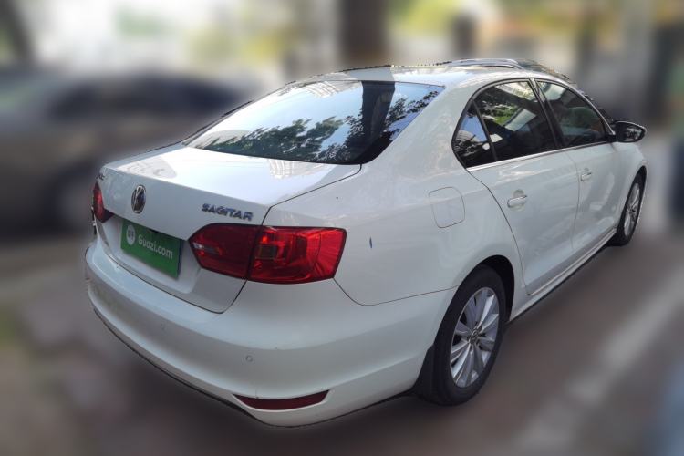 Used Volkswagen Sagitar 2014 1.6L Manual Comfort Model Rear Right 45 Deg