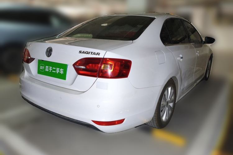 Used Volkswagen Sagitar 2014 1.6L Automatic Comfort Model Rear Right 45 Deg