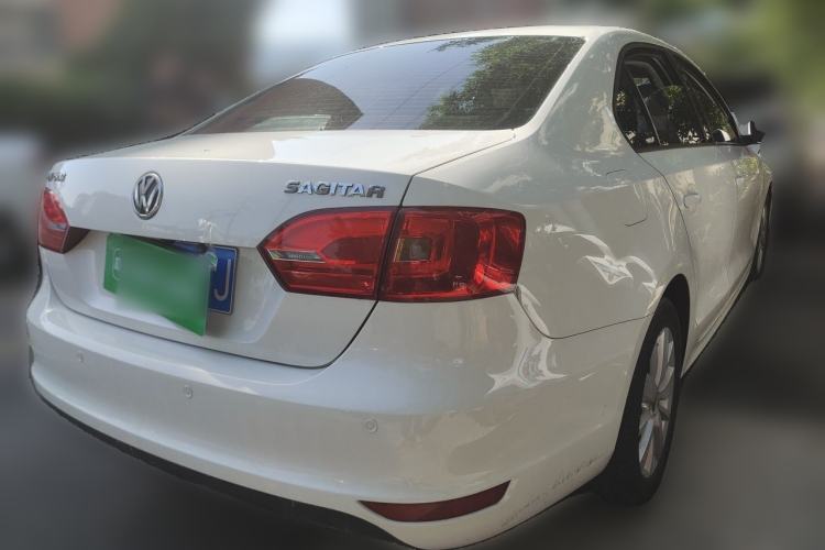 Used Volkswagen Sagitar 2014 1.6L Automatic Fashion Model Rear Right 45 Deg