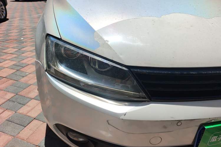 Used Volkswagen Sagitar 2014 Revised Version 1.4TSI Automatic Luxury Edition Right Front Headlight