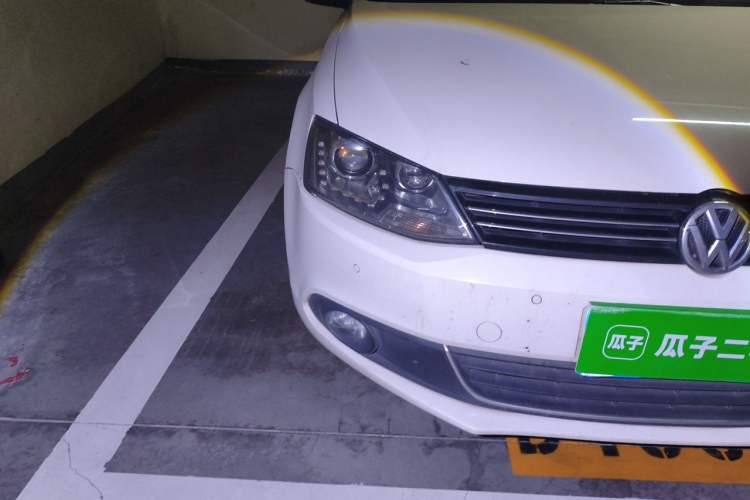 Used Volkswagen Sagitar 2014 Revised Version 1.4TSI Automatic Luxury Edition Right Front Headlight
