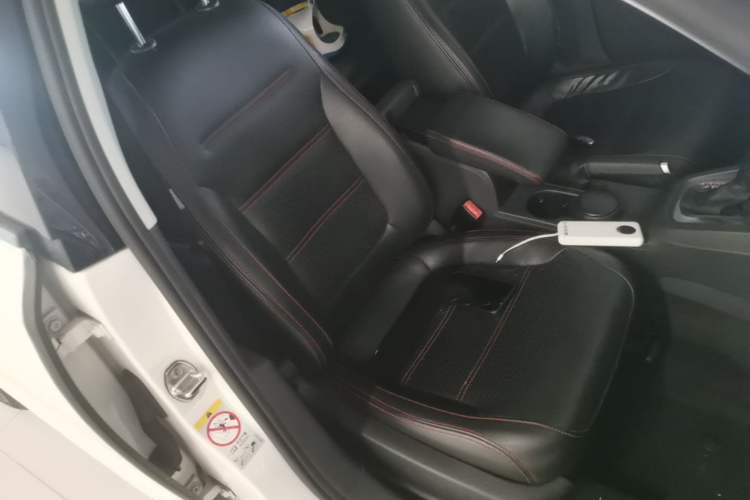 Used Volkswagen Sagitar 2014 Revised Version 1.4TSI Automatic Fashion Edition Right Front Seat