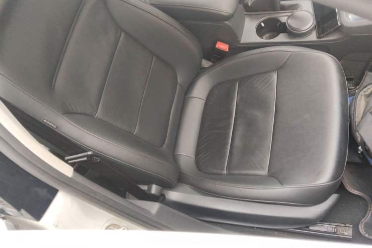 Used Volkswagen Sagitar 2014 Revised Version 1.6L Automatic Leading Edition Right Front Seat