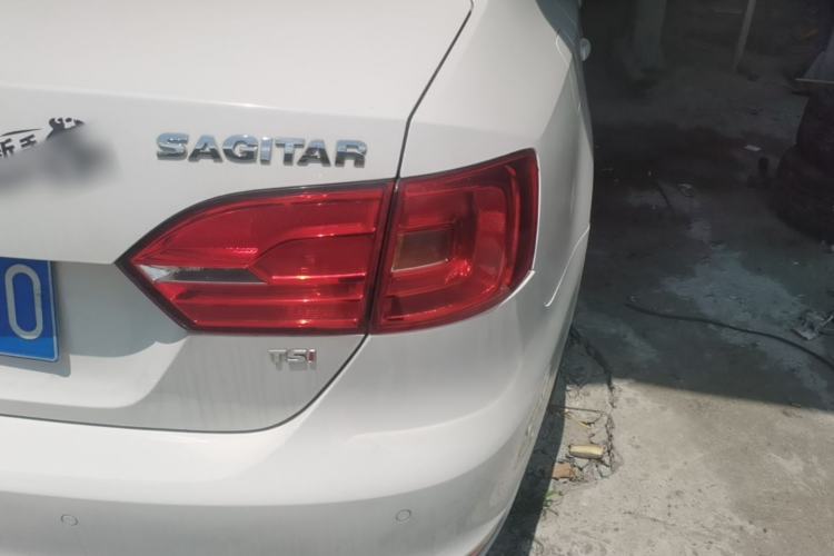 Used Volkswagen Sagitar 2014 Revised Version 1.4TSI Automatic Luxury Edition Right Rear Taillight