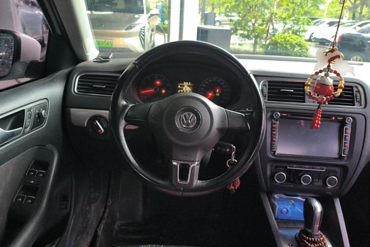 Used Volkswagen Sagitar 2014 Revised Version 1.6L Automatic Leading Edition Steering Wheel
