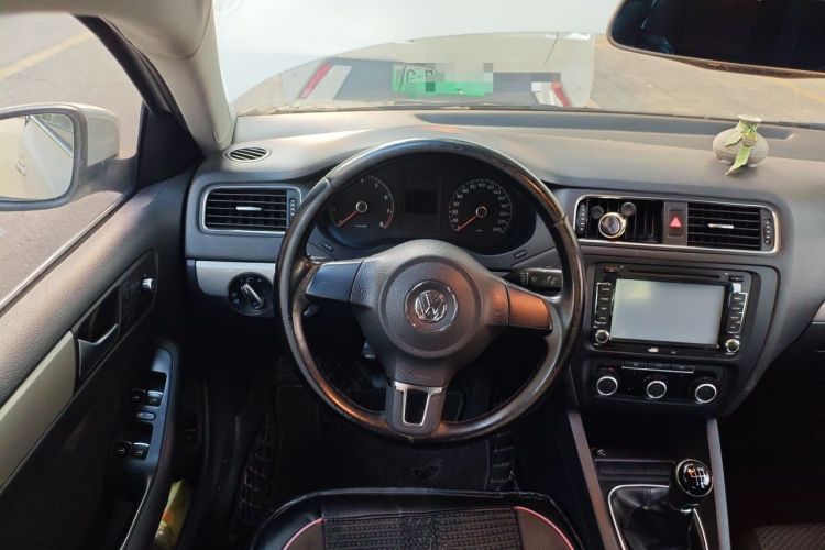 Used Volkswagen Sagitar 2014 Revised Version 1.6L Manual Leading Edition Steering Wheel