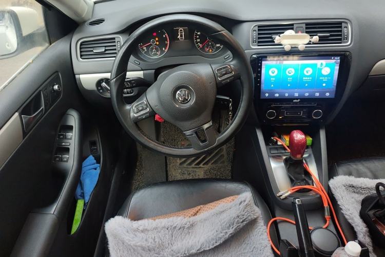 Used Volkswagen Sagitar 2014 1.4TSI Automatic Luxury Model Steering Wheel