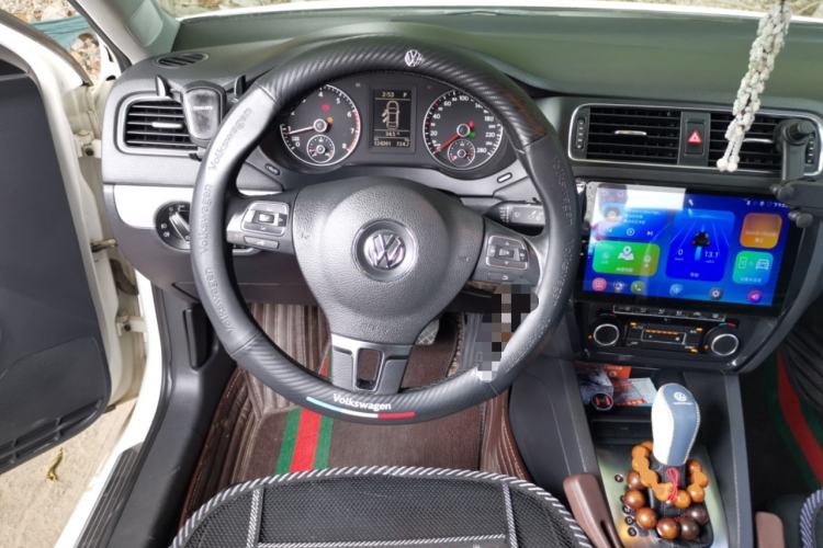 Used Volkswagen Sagitar 2014 1.4TSI Automatic Luxury Model Steering Wheel