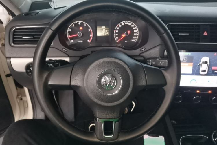 Used Volkswagen Sagitar 2014 Revised Version 1.6L Manual Leading Edition Steering Wheel