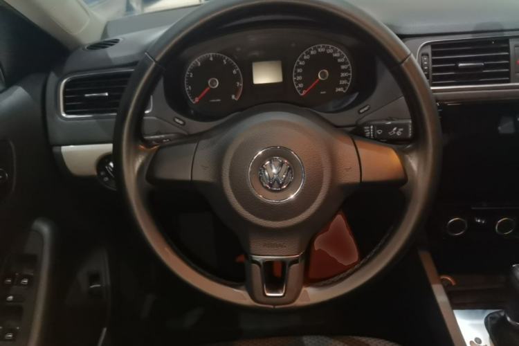 Used Volkswagen Sagitar 2014 Revised Version 1.6L Automatic Leading Edition Steering Wheel