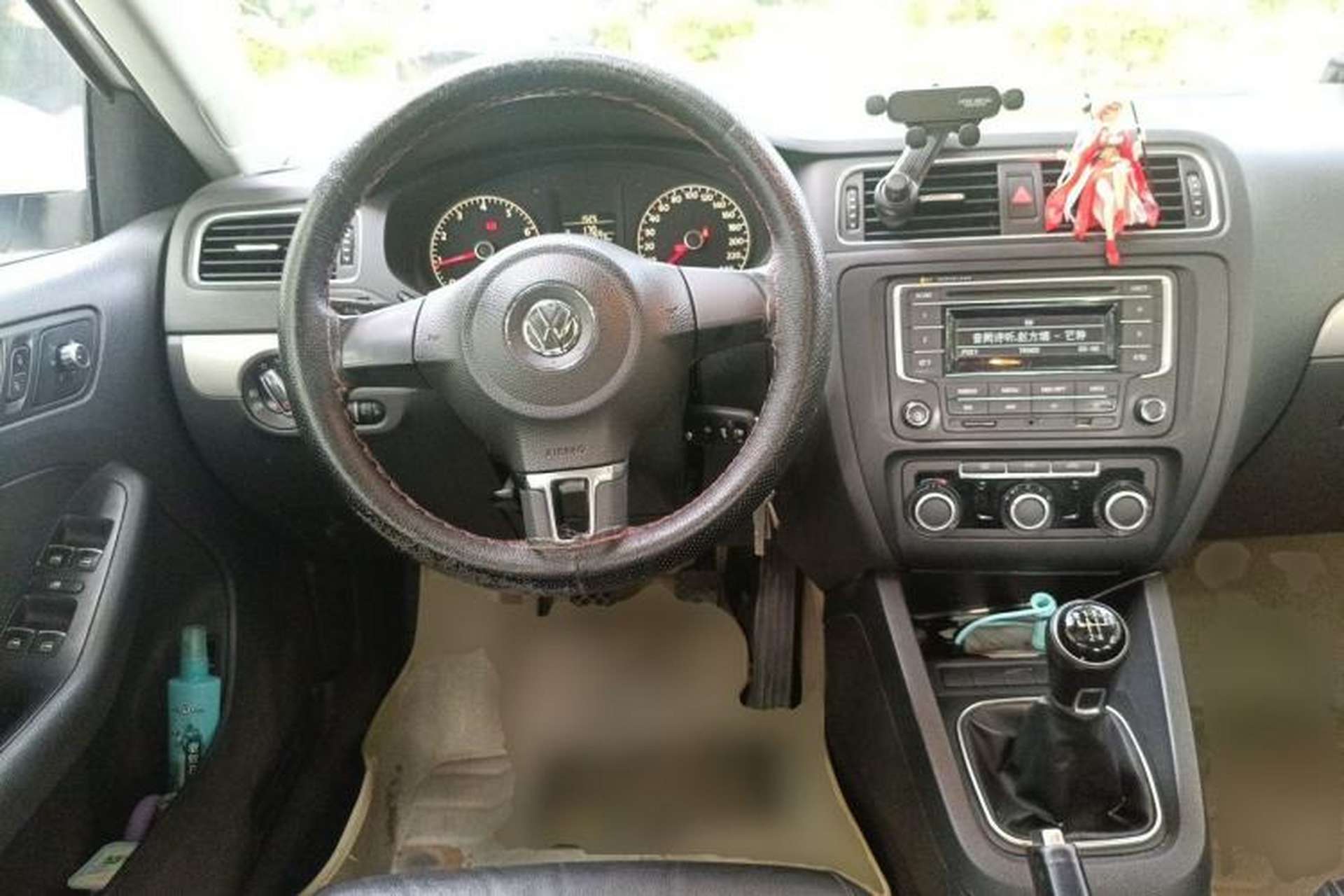 Used Volkswagen Sagitar 2014 Revised Version 1.6L Manual Comfort Edition Steering Wheel