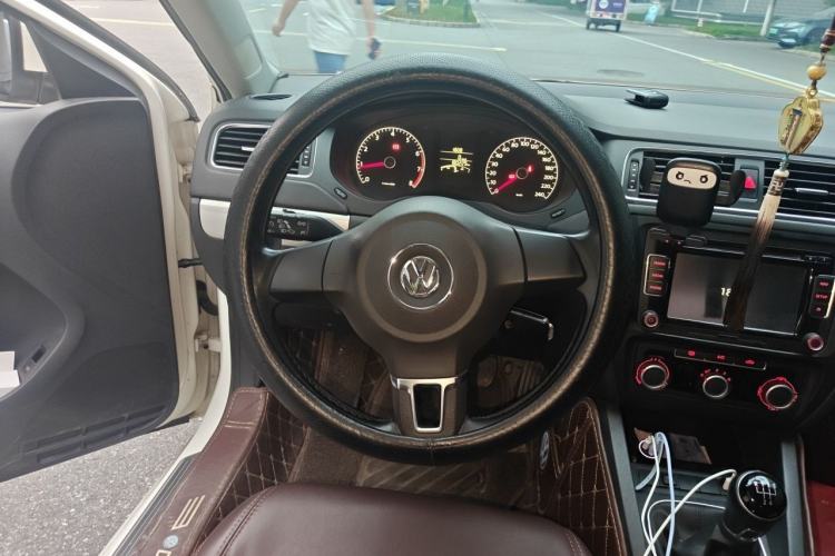 Used Volkswagen Sagitar 2014 Revised Version 1.6L Manual Leading Edition Steering Wheel