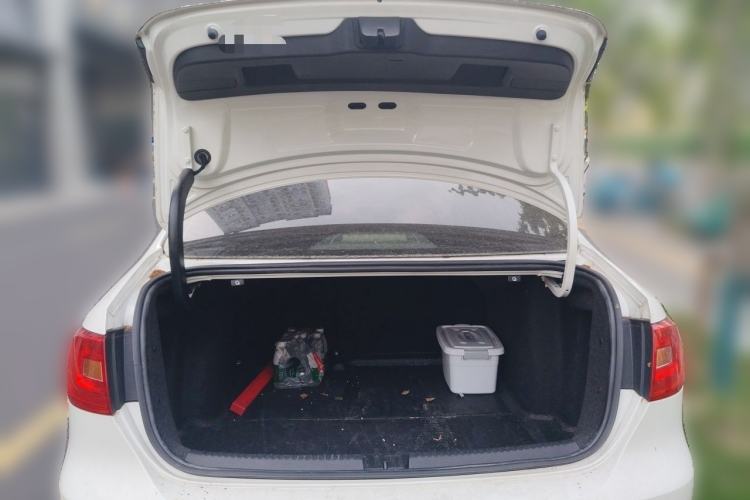 Used Volkswagen Sagitar 2014 Revised Version 1.6L Automatic Fashionable Style Trunk