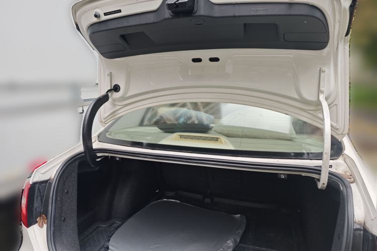 Used Volkswagen Sagitar 2014 Revised Version 1.4TSI Automatic Luxury Edition Trunk